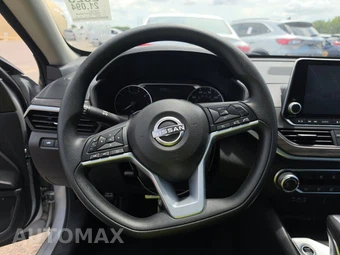 2025 Nissan Altima SV – miniatura 10