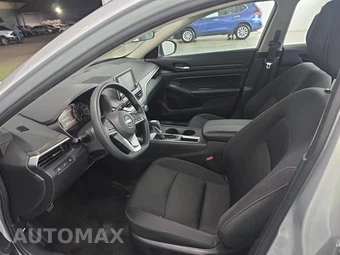 2025 Nissan Altima SV – miniatura 7