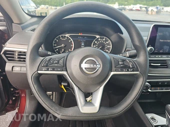 2025 Nissan Altima SV - miniatura 10