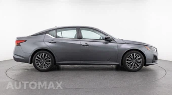 2025 Nissan Altima SV - miniatura 8