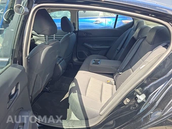 2025 Nissan Altima SV – miniatura 13