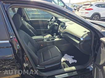 2025 Nissan Altima SV – miniatura 8