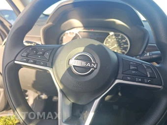 2025 Nissan Altima SV - miniatura 10