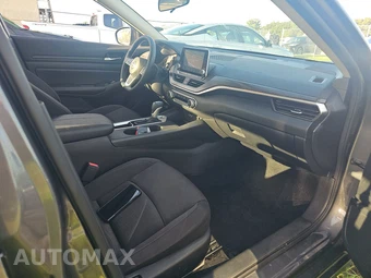 2025 Nissan Altima SV - miniatura 8