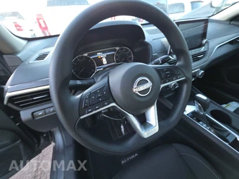2025 Nissan Altima SV - miniatura 10