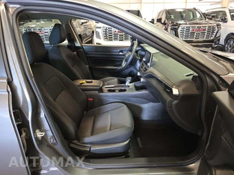2025 Nissan Altima SV - miniatura 18