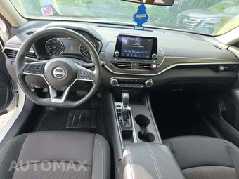 2025 Nissan Altima SV - miniatura 10