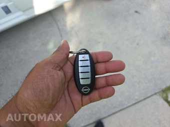 2025 Nissan Altima SV - miniatura 8