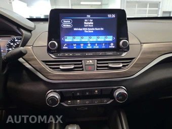 2025 Nissan Altima SV – miniatura 10