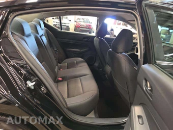 2025 Nissan Altima SV – miniatura 16
