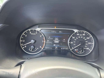 2025 Nissan Altima SV - miniatura 9