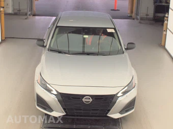 2025 Nissan Altima SV - miniatura 2