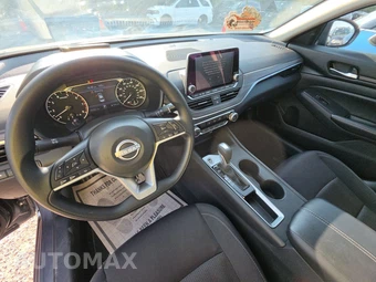 2025 Nissan Altima SV - miniatura 11