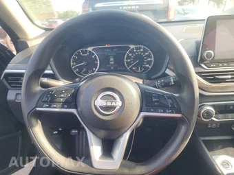 2025 Nissan Altima SV - miniatura 10