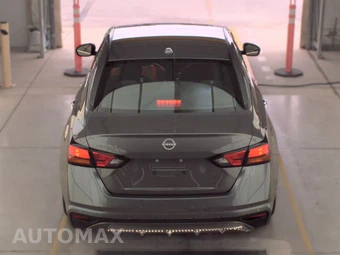2025 Nissan Altima SV - miniatura 5