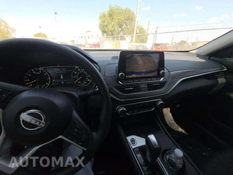 2025 Nissan Altima SV - miniatura 7
