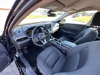 2025 Nissan Altima SV - miniatura 10