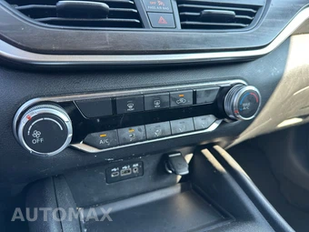 2025 Nissan Altima SV - miniatura 23