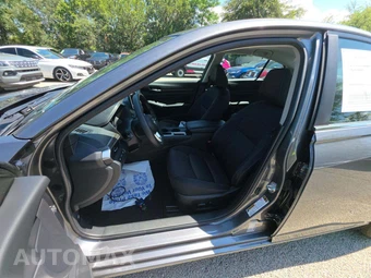 2025 Nissan Altima SV - miniatura 3