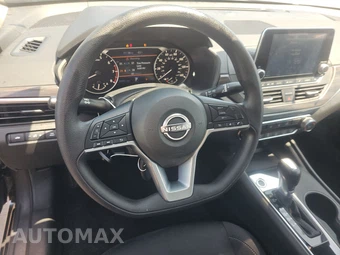 2025 Nissan Altima SV - miniatura 10