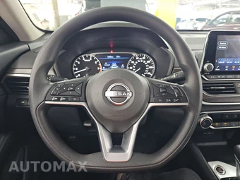 2025 Nissan Altima SV - miniatura 10
