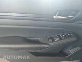 2025 Nissan Altima SV - miniatura 9