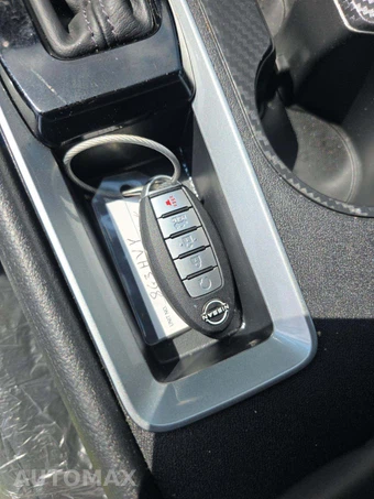 2025 Nissan Altima SV - miniatura 8
