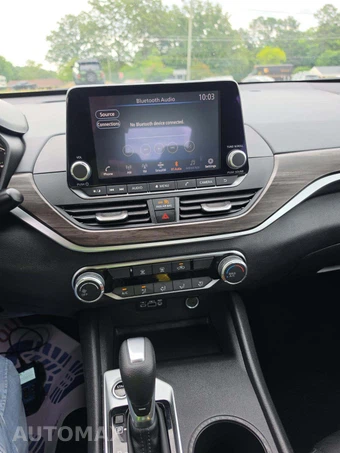 2025 Nissan Altima SV – miniatura 10