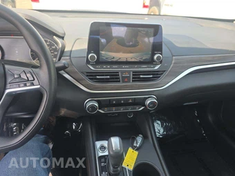 2025 Nissan Altima SV - miniatura 10