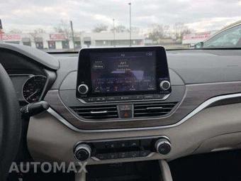 2025 Nissan Altima SV - miniatura 10