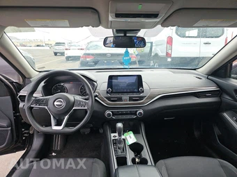 2025 Nissan Altima SV – miniatura 11