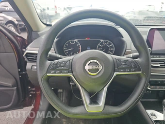 2025 Nissan Altima SV - miniatura 10