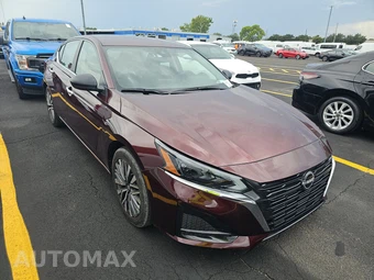 2025 Nissan Altima SV - miniatura 3