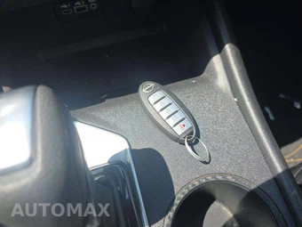 2025 Nissan Altima SV – miniatura 8