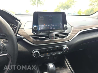 2025 Nissan Altima SV - miniatura 10