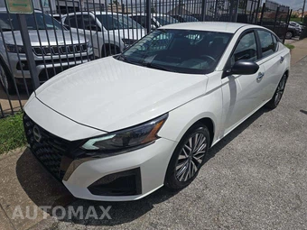 2025 Nissan Altima SV