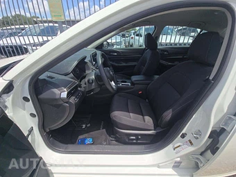 2025 Nissan Altima SV - miniatura 6