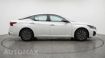 2025 Nissan Altima SV - miniatura 8