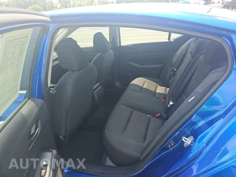 2025 Nissan Altima SV – miniatura 13