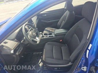 2025 Nissan Altima SV – miniatura 7