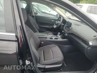 2025 Nissan Altima SV - miniatura 8