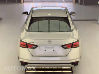 2025 Nissan Altima SV - miniatura 5