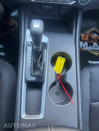 2025 Nissan Altima SV - miniatura 18