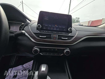 2025 Nissan Altima SV - miniatura 7
