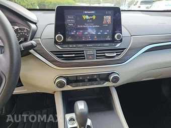 2025 Nissan Altima SV - miniatura 10