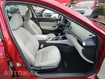 2025 Nissan Altima SV - miniatura 18