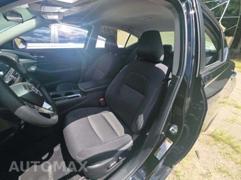 2025 Nissan Altima SV - miniatura 6