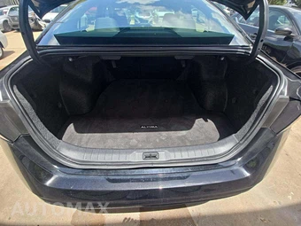 2025 Nissan Altima SV - miniatura 11