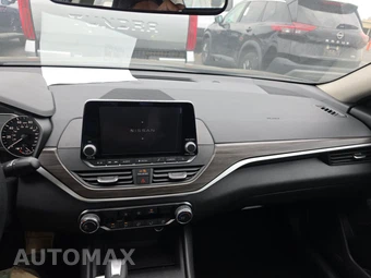 2025 Nissan Altima SV - miniatura 11