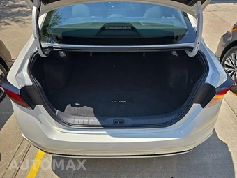 2025 Nissan Altima SV - miniatura 13
